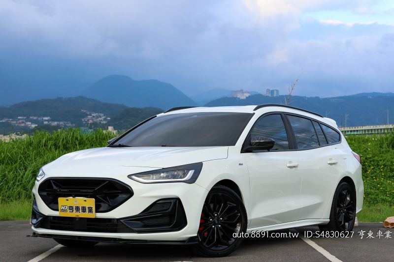 Ford / 福特 Focus Wagon ST-Line X 車輛照片